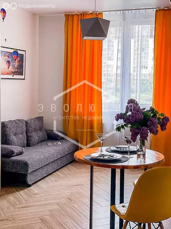 2-комнатная квартира: Калининград, Мирная улица, 1 (37 м) - Фото 1