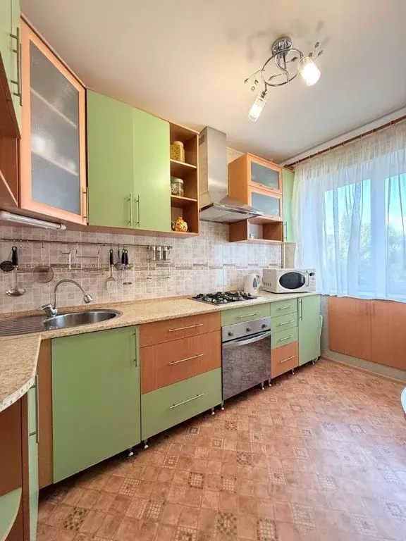 3-к кв. Саратовская область, Саратов Цветочная ул., 26/32 (63.7 м) - Фото 1