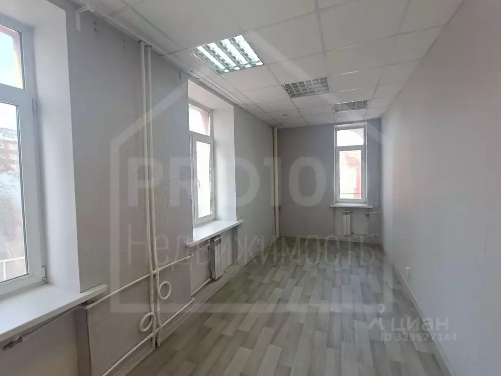 Офис в Омская область, Омск ул. Гагарина, 8/1 (17 м) - Фото 1