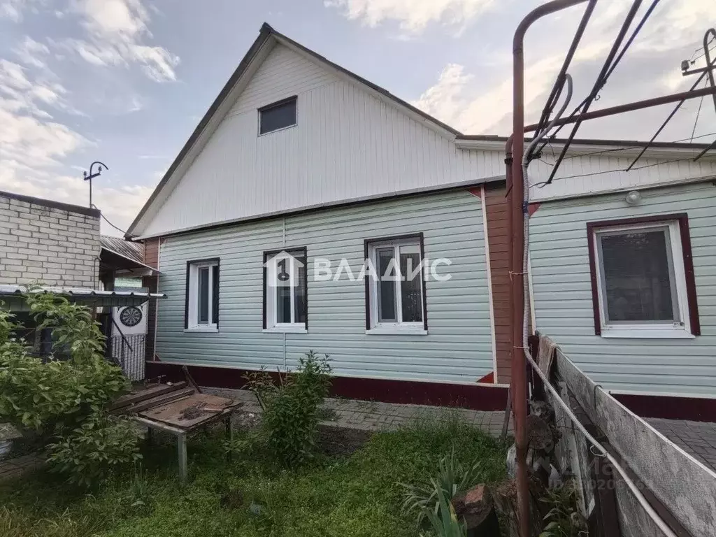 Дом в Белгородская область, Белгород Озерная ул., 43 (85 м) - Фото 1