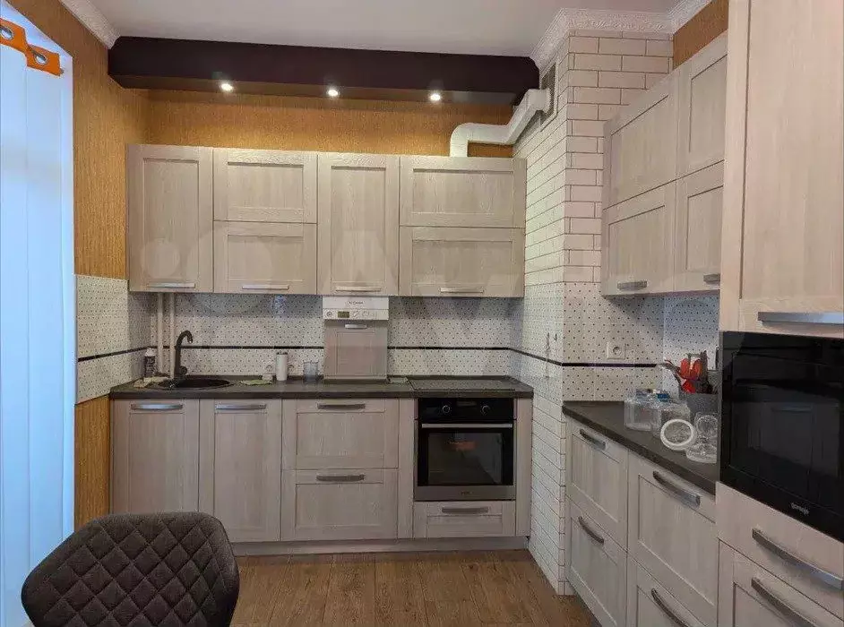 1-к. квартира, 35 м, 4/9 эт. - Фото 0