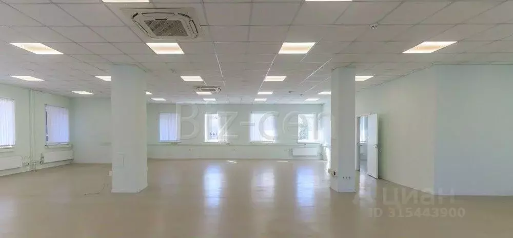 Офис в Санкт-Петербург Цветочная ул., 16 (240 м) - Фото 1