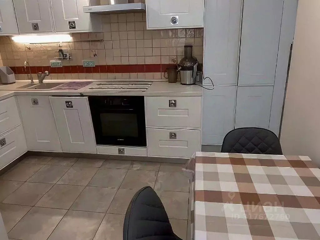 Квартира, 3 комнаты, 69.7 м - Фото 0