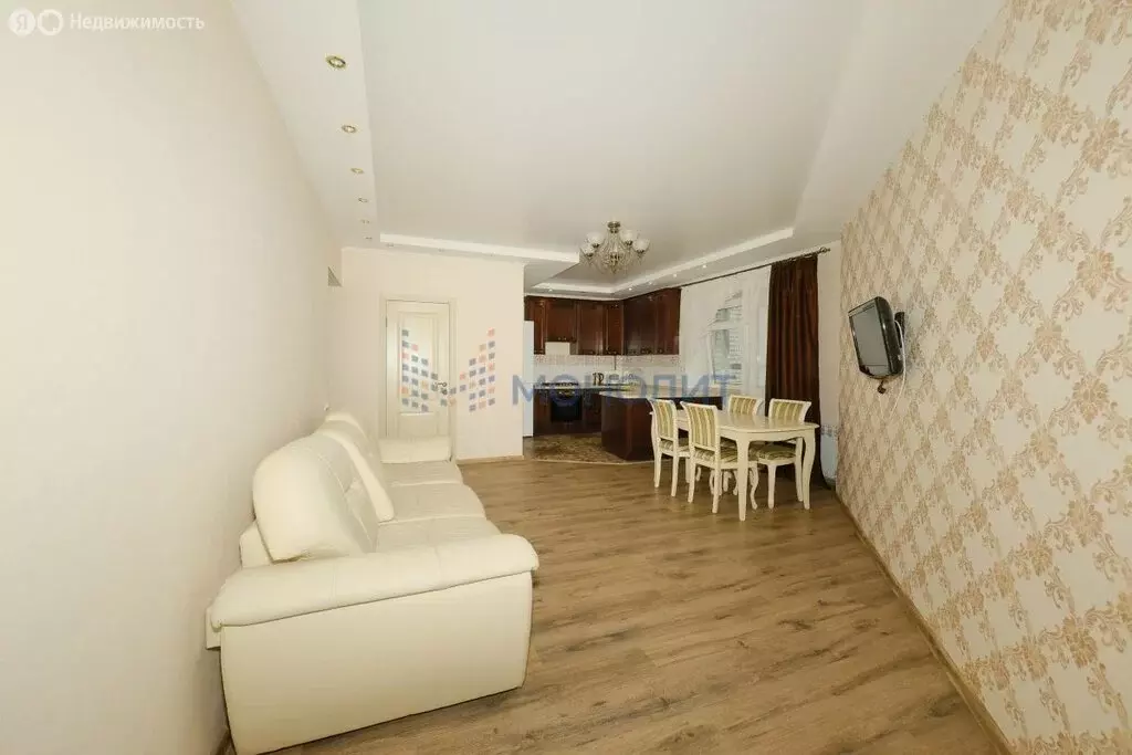 2-комнатная квартира: Нижний Новгород, Деловая улица, 20 (70.9 м) - Фото 1