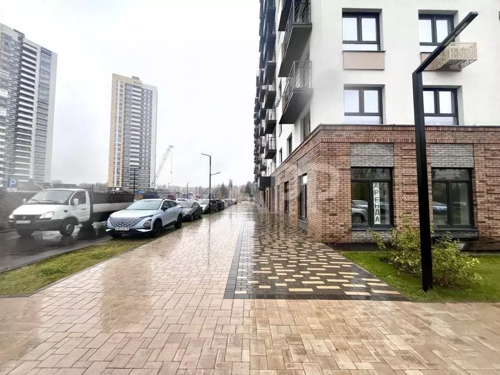 Помещение свободного назначения в Удмуртия, Ижевск ул. 10 лет Октября, ... - Фото 1