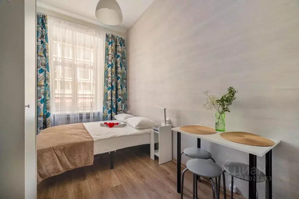 Студия Санкт-Петербург Вознесенский просп., 53 (19.0 м) - Фото 0