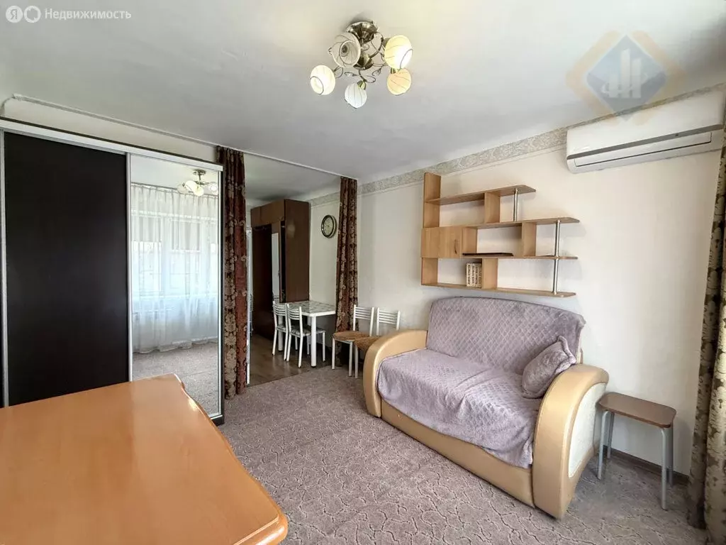 1к в 10-комнатной квартире (18.4 м) - Фото 2