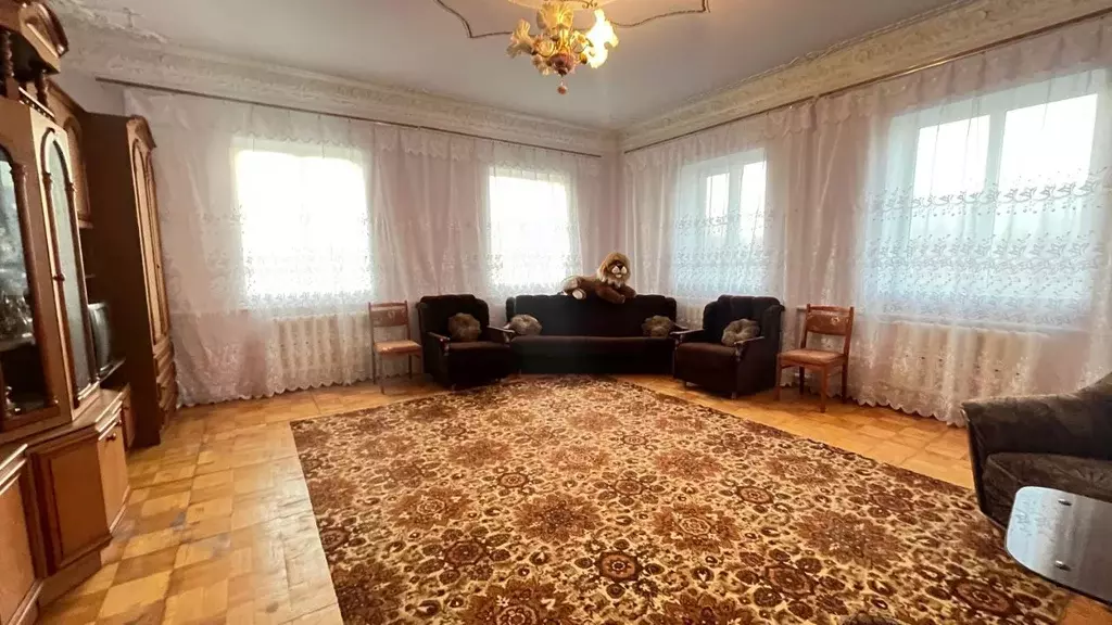 Дом в Краснодарский край, Лабинск ул. Воровского (183 м) - Фото 1