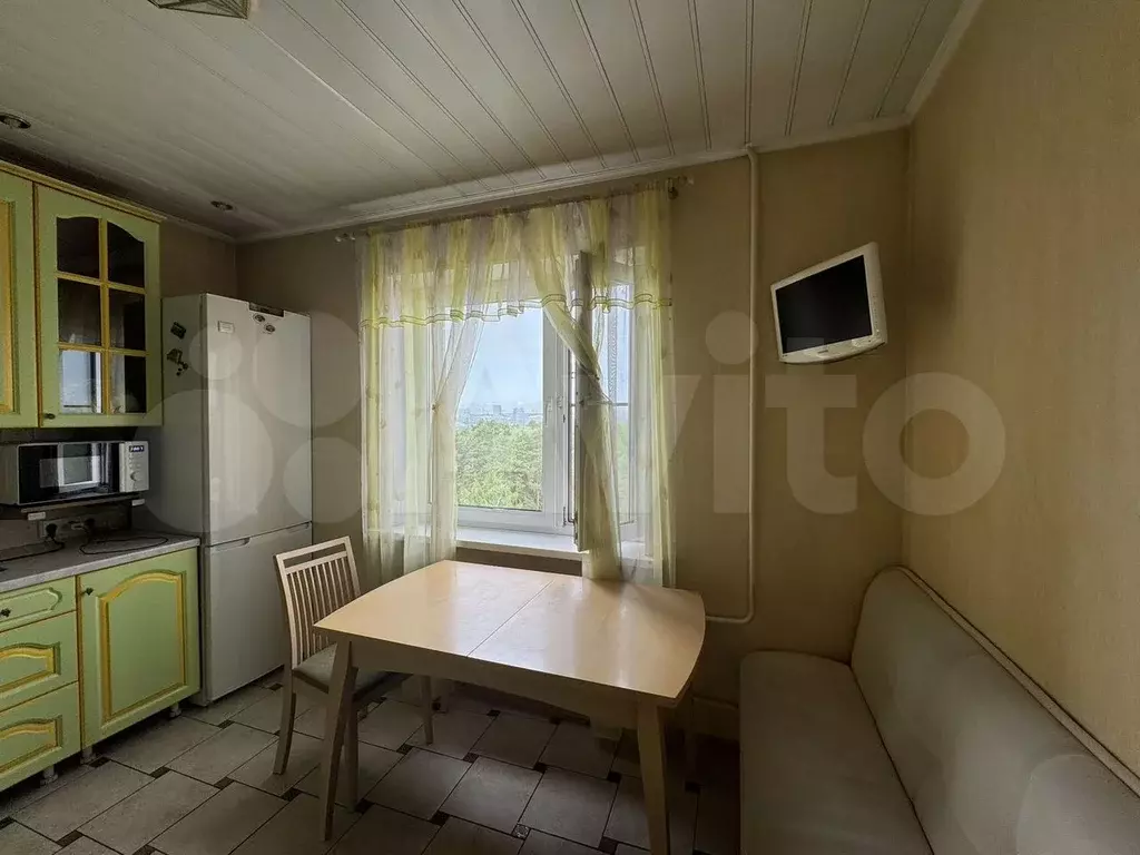 3-к. квартира, 70 м, 10/14 эт. - Фото 1