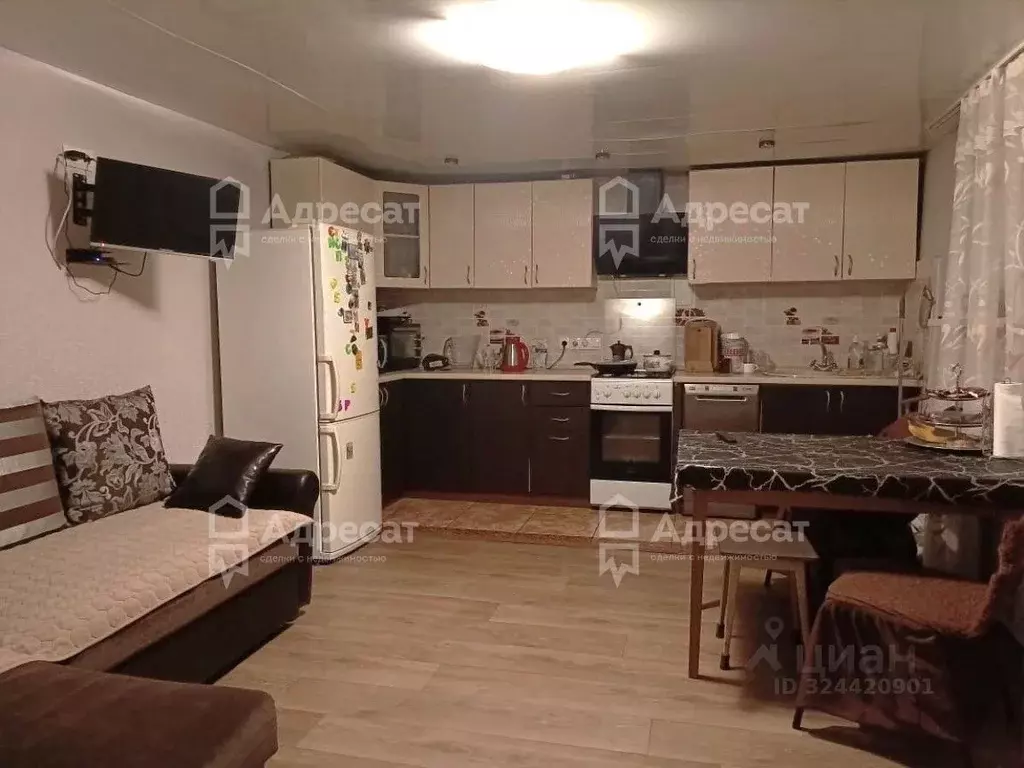 Дом в Волгоградская область, Волгоград Сахалинская ул. (112 м) - Фото 1