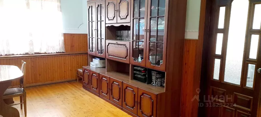 Дом в Краснодарский край, Динская ст-ца ул. Российская, 60 (420 м) - Фото 1