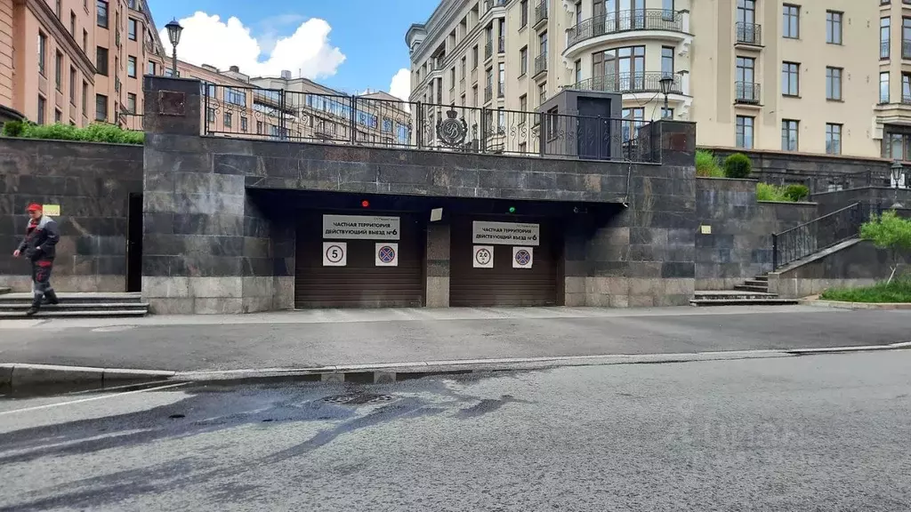 Гараж в Санкт-Петербург Парадная ул., 3к2 (18 м) - Фото 1