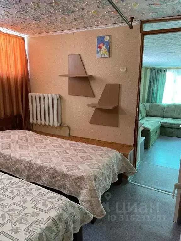 2-к кв. Крым, Евпатория ул. Революции, 35 (18.0 м) - Фото 1