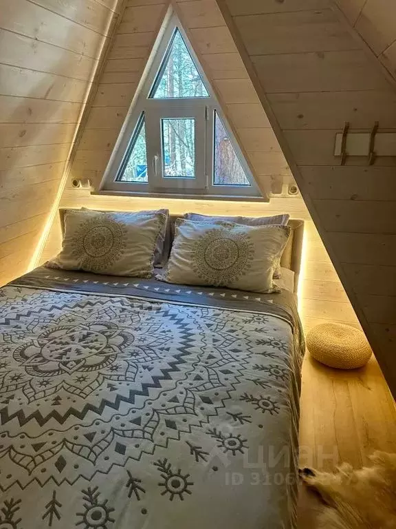 Дом в Карачаево-Черкесия, Зеленчукский район, с. Архыз  (40 м) - Фото 1