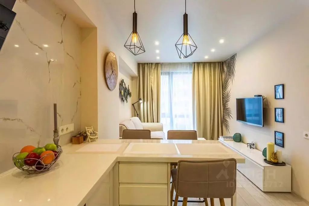 2-к кв. Краснодарский край, Сочи Центральный мкр, пер. Горького, 24 ... - Фото 1