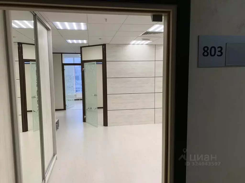 Офис в Свердловская область, Екатеринбург ул. Розы Люксембург, 22 (80 ... - Фото 2