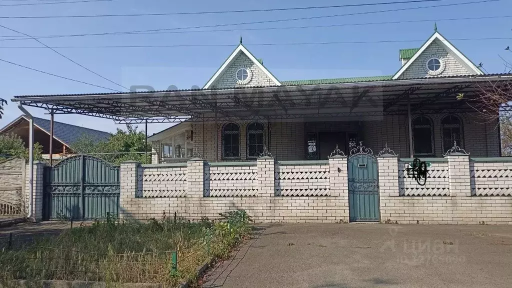 Дом в Адыгея, Майкоп ул. Бутаревского, 41 (302 м) - Фото 1