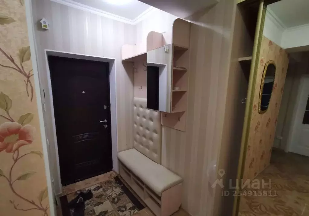 3-к кв. Крым, Симферополь ул. Караманова, 3 (90.0 м) - Фото 1