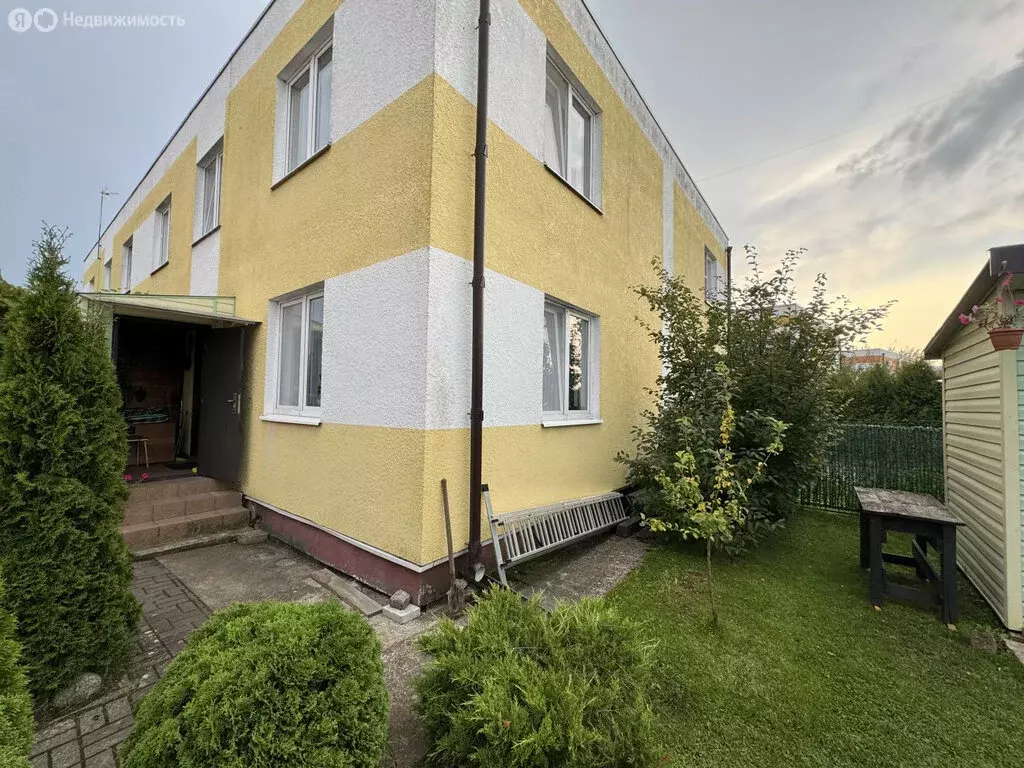 3-комнатная квартира: посёлок Луговое, улица Мира, 53 (96 м) - Фото 1