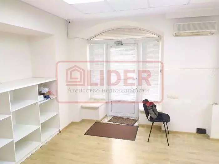 Офис в Севастополь ул. Свердлова, 3 (70 м) - Фото 2