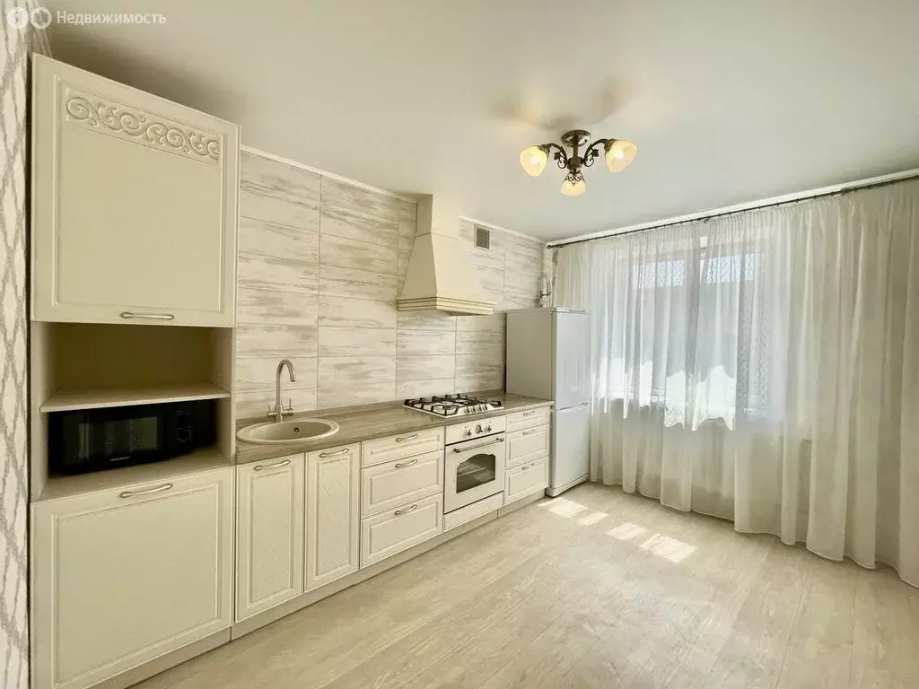 2-комнатная квартира: Энгельс, Краснодарская улица, 9Б (54.6 м) - Фото 0