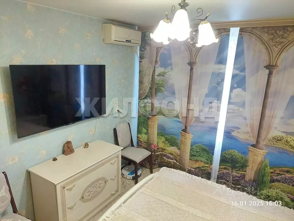 3-к кв. Кемеровская область, Кемерово ул. 1-я Линия, 6 (66.0 м) - Фото 1