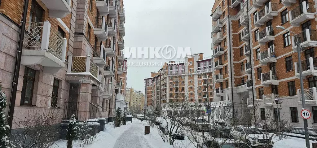 Студия Московская область, Красногорск Опалиха мкр, ул. Дежнева, 6 ... - Фото 0