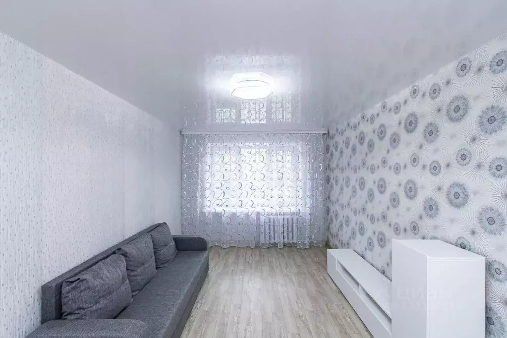 1-к кв. Тюменская область, Тюмень ул. Мельникайте, 48 (30.4 м) - Фото 1