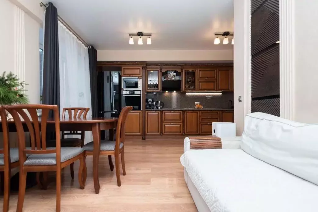 3-к кв. Иркутская область, Иркутск Депутатская ул., 63 (83.0 м) - Фото 0