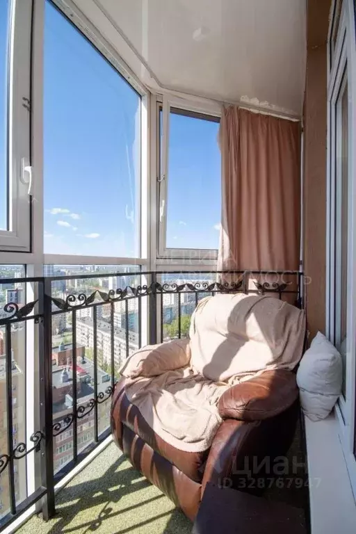 4-к кв. Тюменская область, Тюмень Заречный проезд, 33 (140.0 м) - Фото 1