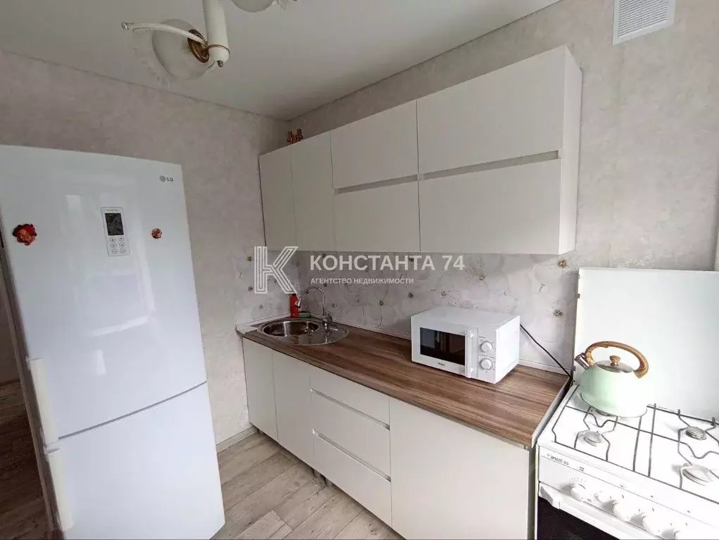 2-к кв. Челябинская область, Челябинск ул. Свободы, 62 (39.2 м) - Фото 1
