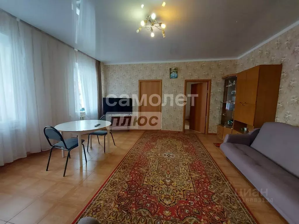 Дом в Оренбургская область, Илекский район, с. Нижнеозерное ул. ... - Фото 1