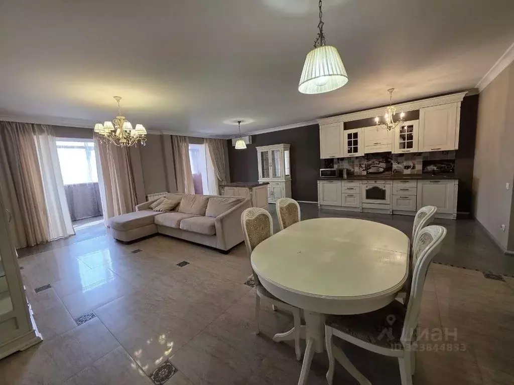 3-к кв. Красноярский край, Красноярск ул. Борисова, 28 (109.0 м) - Фото 1