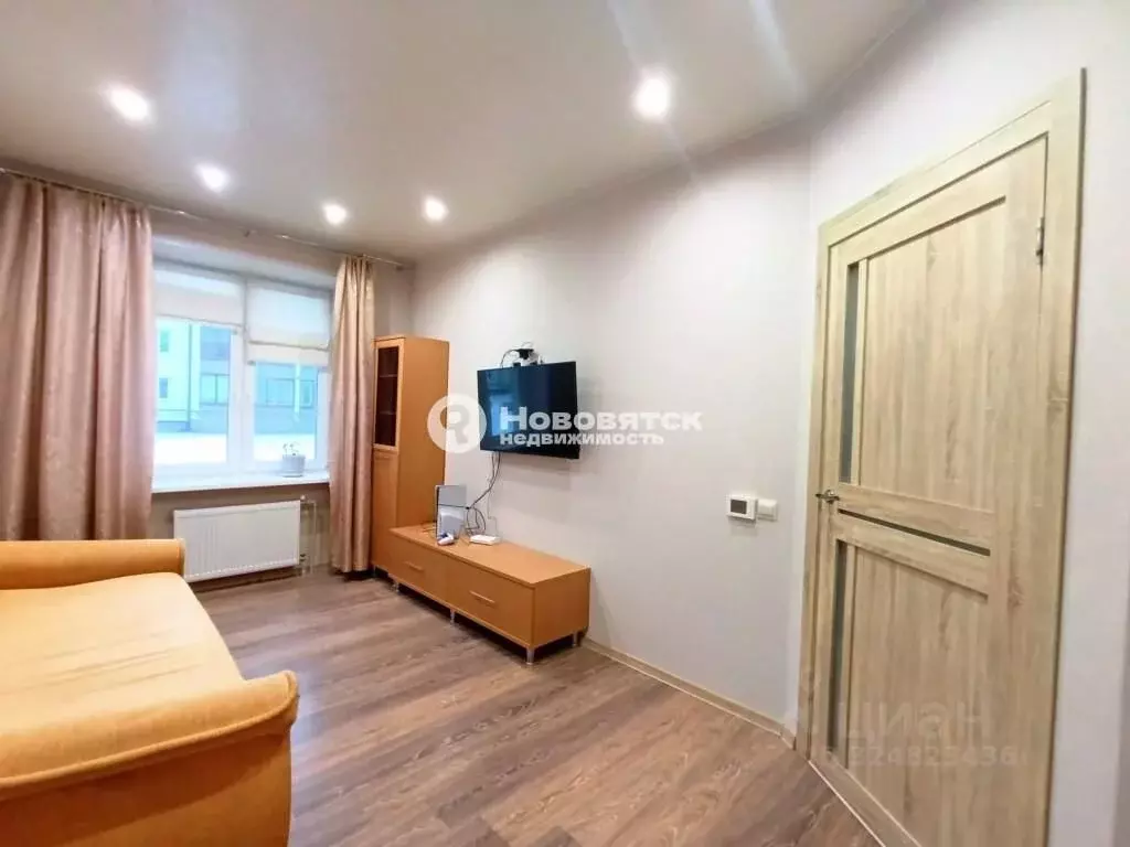 1-к кв. Кировская область, Киров ул. Старославянская, 6 (30.2 м) - Фото 2