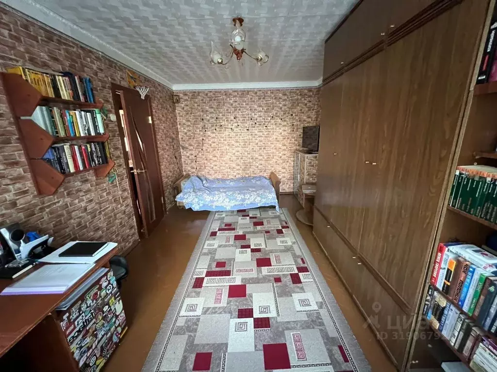 3-к кв. Новгородская область, Чудово Октябрьская ул., 1А (59.9 м) - Фото 1