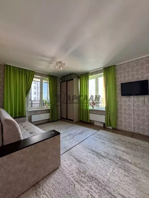 2-к кв. Татарстан, Казань ул. Родины, 26Е (45.8 м) - Фото 1