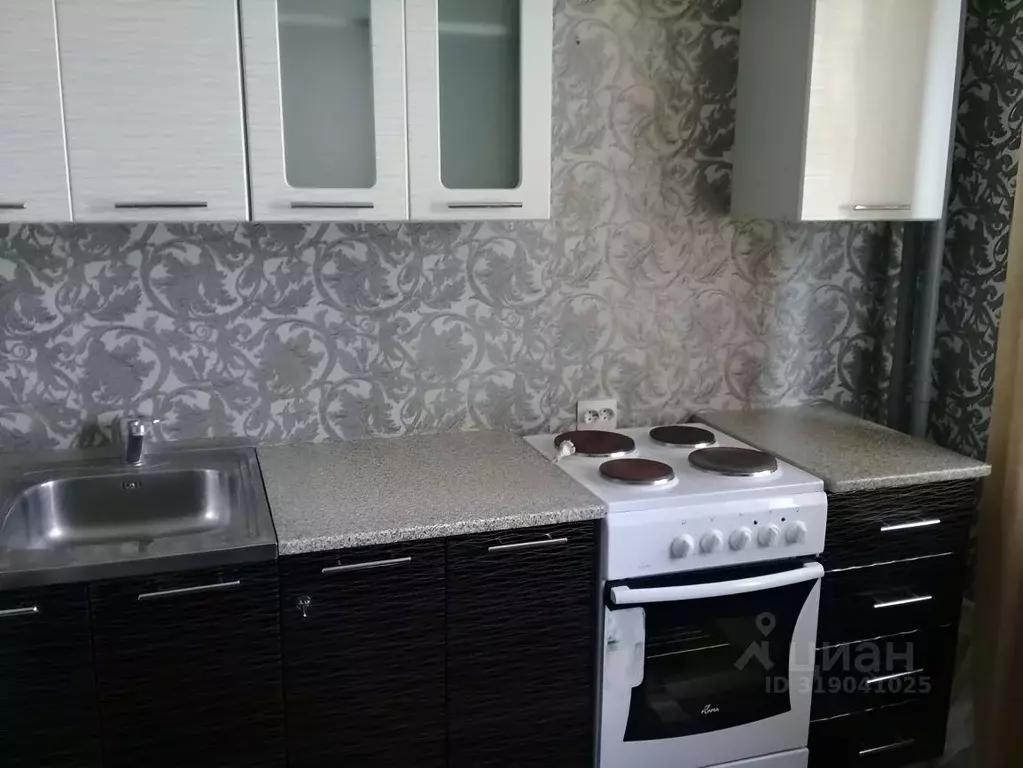 2-к кв. Кемеровская область, Кемерово Космическая ул., 24 (50.0 м) - Фото 0