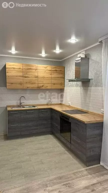 3-комнатная квартира: Стерлитамак, проспект Октября, 85 (96.6 м) - Фото 2