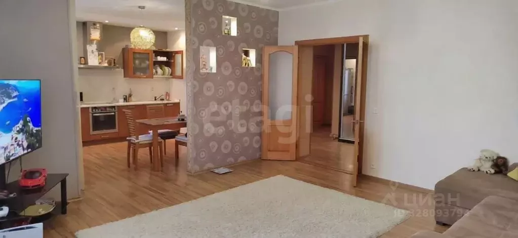 2-к кв. Алтайский край, Барнаул Интернациональная ул., 11 (76.7 м) - Фото 1