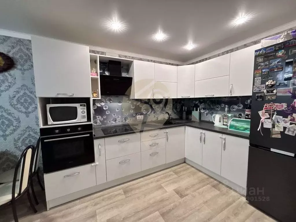 1-к кв. Белгородская область, Старый Оскол Макаренко мкр, 29 (44.7 м) - Фото 2