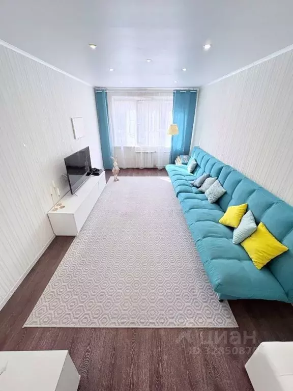 3-к кв. Челябинская область, Челябинск ул. Братьев Кашириных, 101а ... - Фото 1