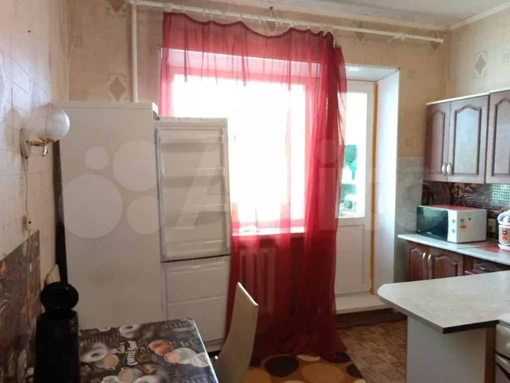 3-к. квартира, 60 м, 3/3 эт. - Фото 1