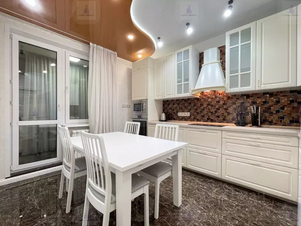 2-к кв. Москва ул. Мельникова, 3к1 (70.0 м) - Фото 1