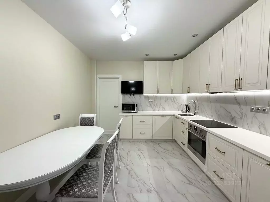 2-к кв. Московская область, Одинцово Можайское ш., 136Б (75.0 м) - Фото 1