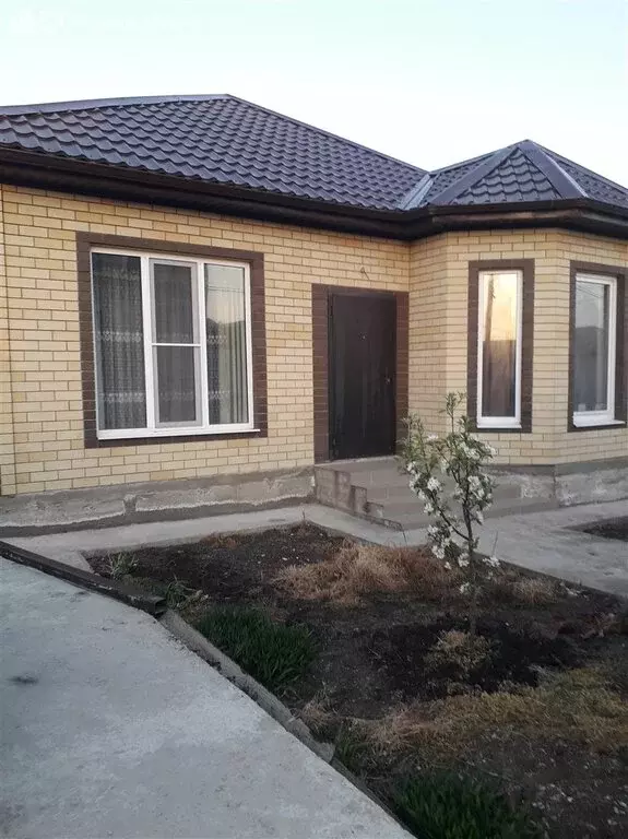 Дом в станица Старомышастовская, Цветочная улица (70 м) - Фото 1