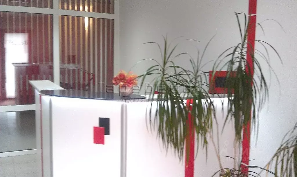 Помещение свободного назначения в Красноярский край, Красноярск ул. ... - Фото 1