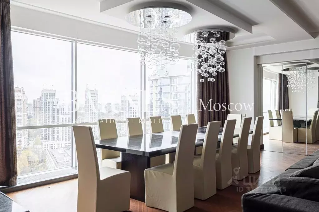 3-к кв. Москва Нежинская ул., 1к1 (309.8 м) - Фото 0