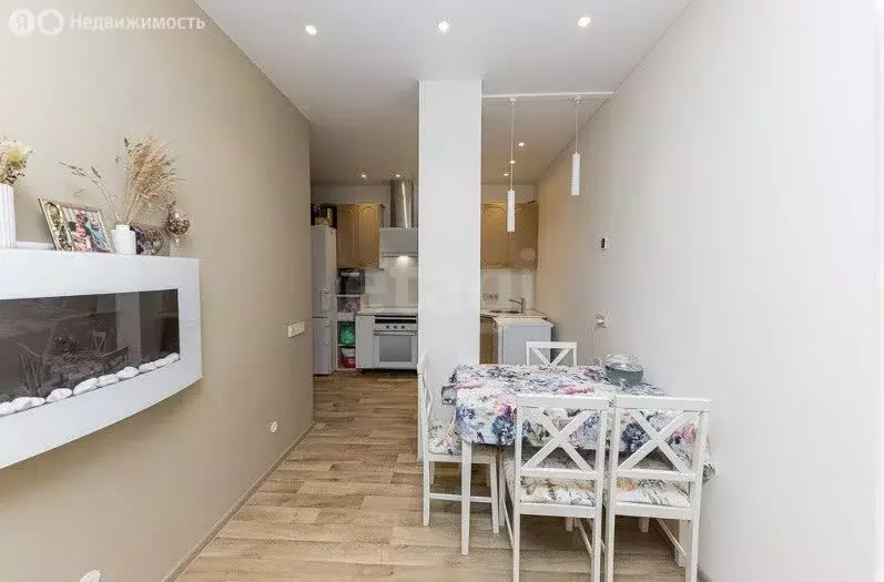 3-комнатная квартира: Челябинск, улица Бейвеля, 6 (58.6 м) - Фото 2