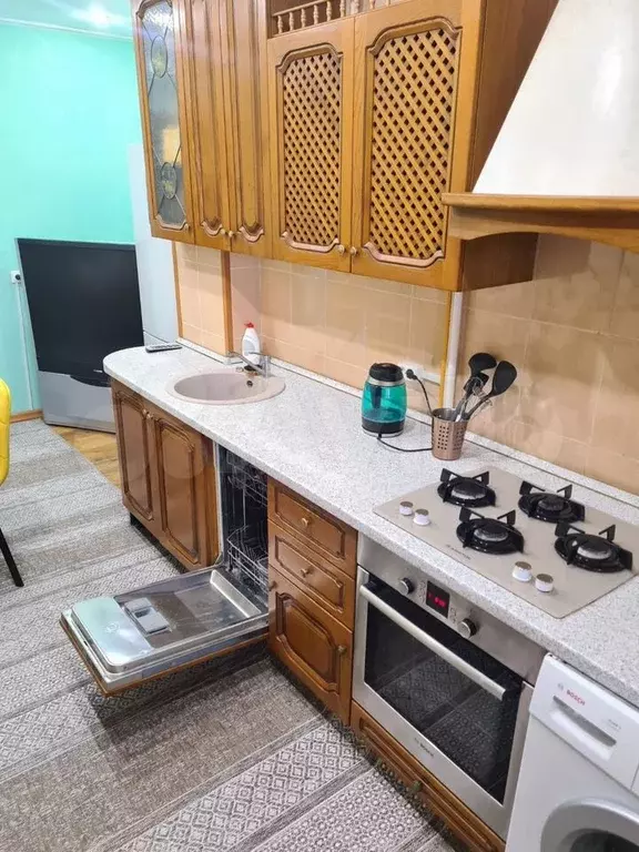 3-к. квартира, 100 м, 3/5 эт. - Фото 0