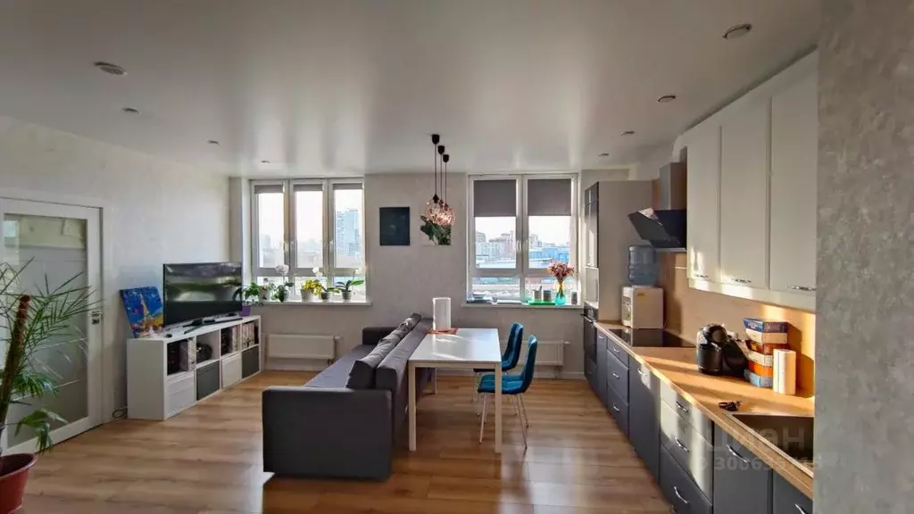 2-к кв. Свердловская область, Екатеринбург ул. Просторная, 91 (50.0 м) - Фото 1